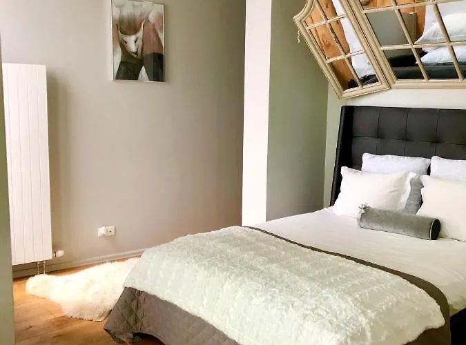 Sea Towers Penthouse 28-29 Two-floors Sea View Panoramic Terrace 110m2 !!! Jacuzzi